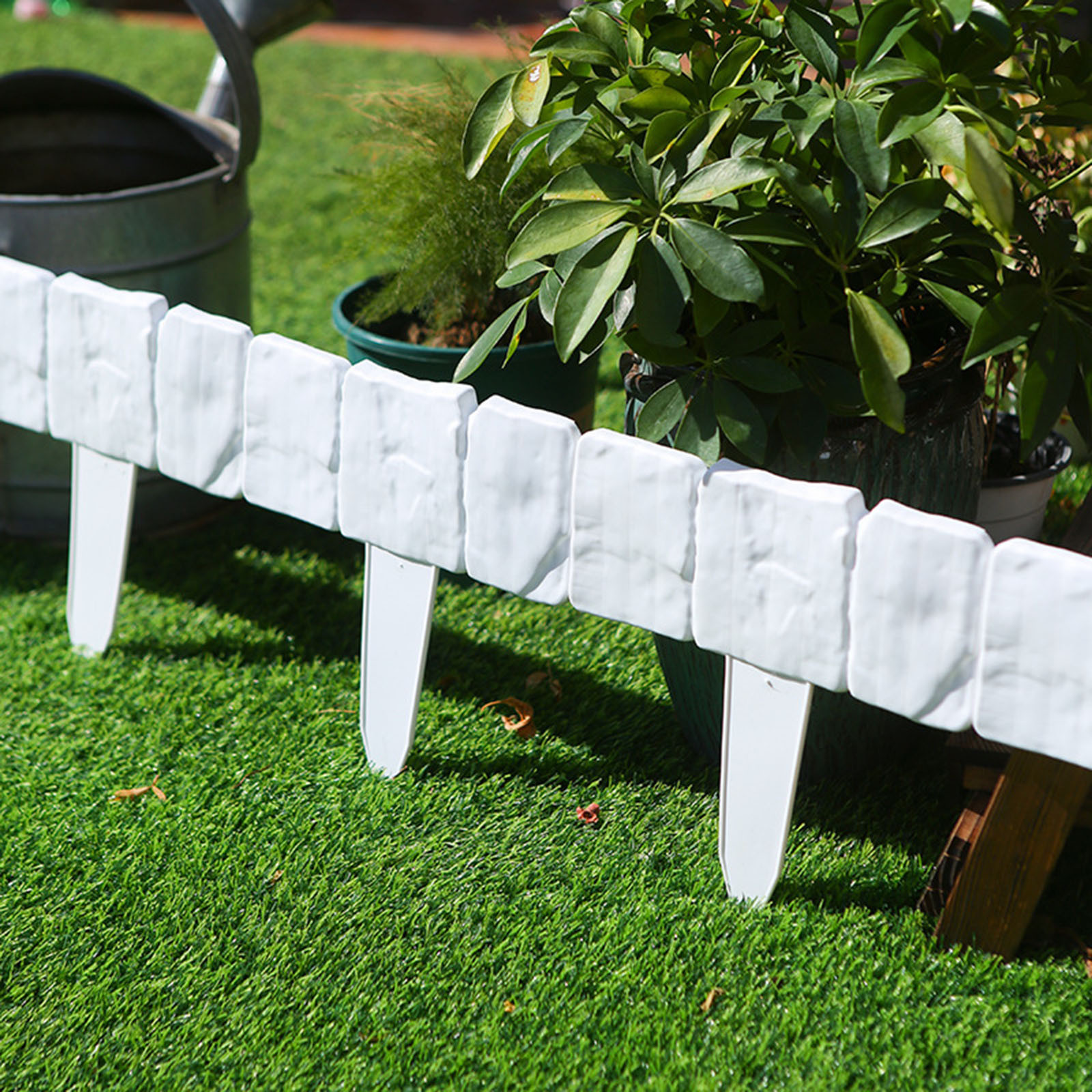 Yaoyar 10PCS Plastic Garden Edging Stone-Look Border-Decorative Flower Bed Fence Grass Fence Wall for Landscaping